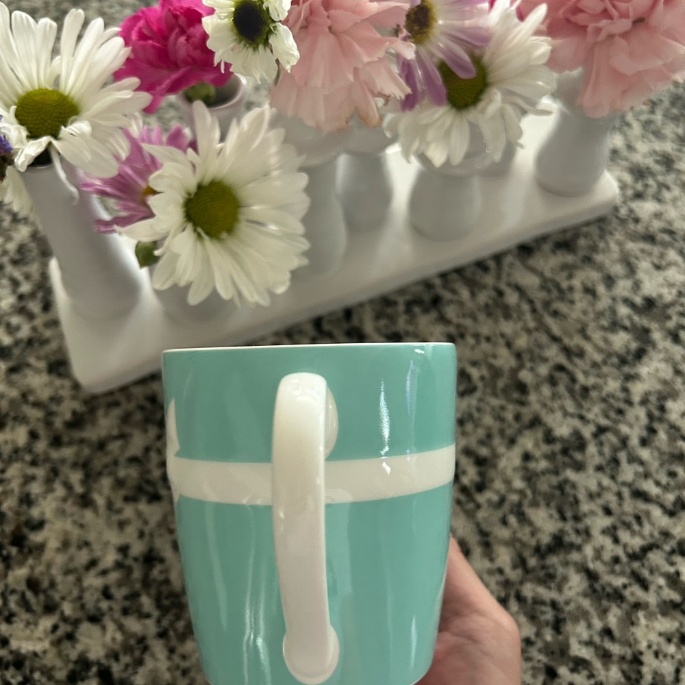 🩵Authentic Tiffany & Co Mug with White Ribbon Design🩵 - Picture 4 of 6